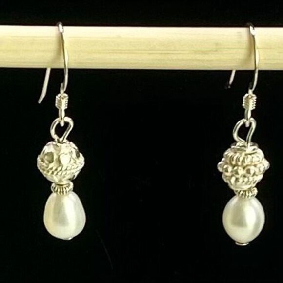 ADQ# Sterling 925 Silver & Pearl Earrings - Picture 5 of 12